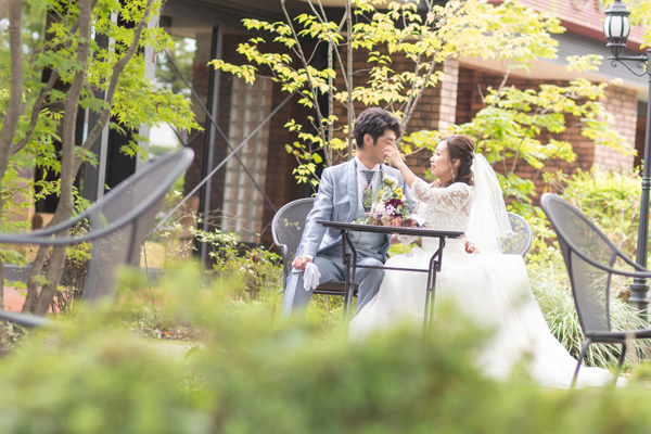 仲良しの花婿花嫁